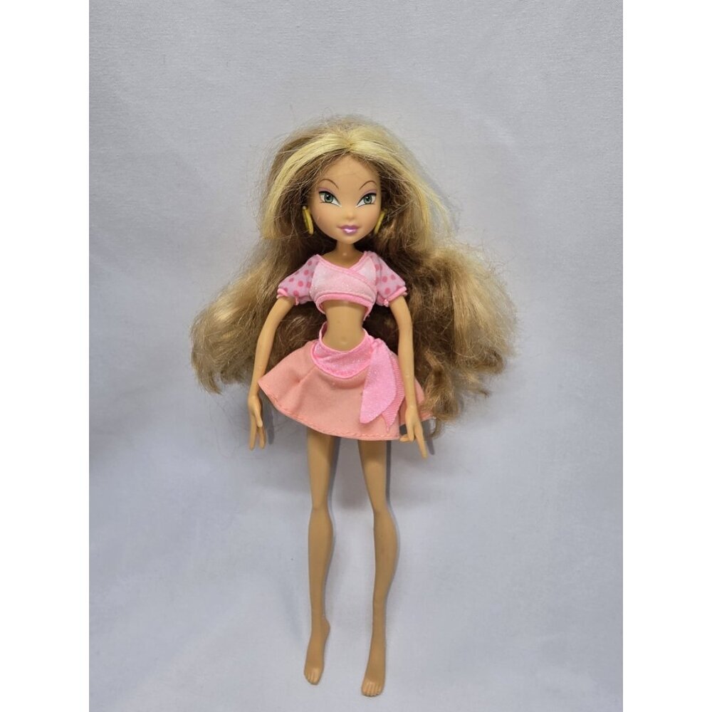 Winx Club Mattel Flora Doll With School Girl Outfit